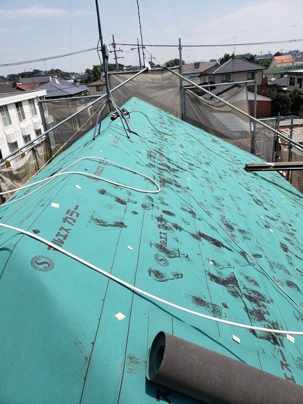 千葉県木更津市・屋根カバー工法｜雪止め、棟板金撤去～ルーフィング張り (4)